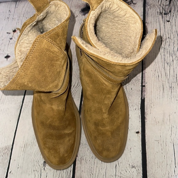 Zara Woman’s EU 39 US size 8 Genuine Suede and Faux Fur Boots - Picture 3 of 16